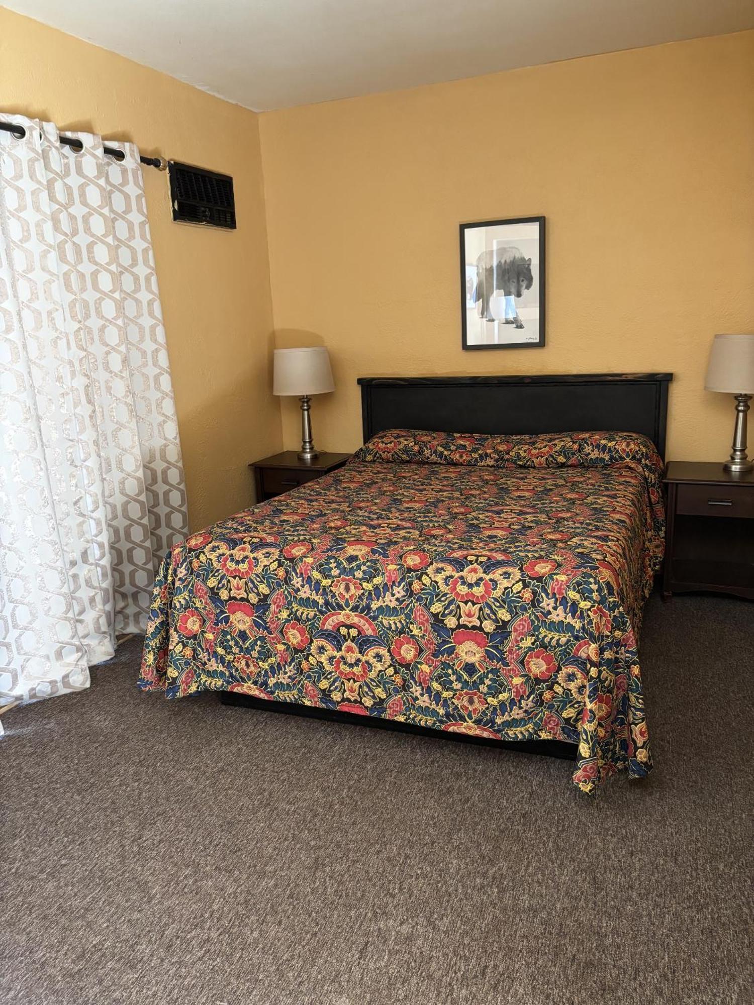 Motel Frontier