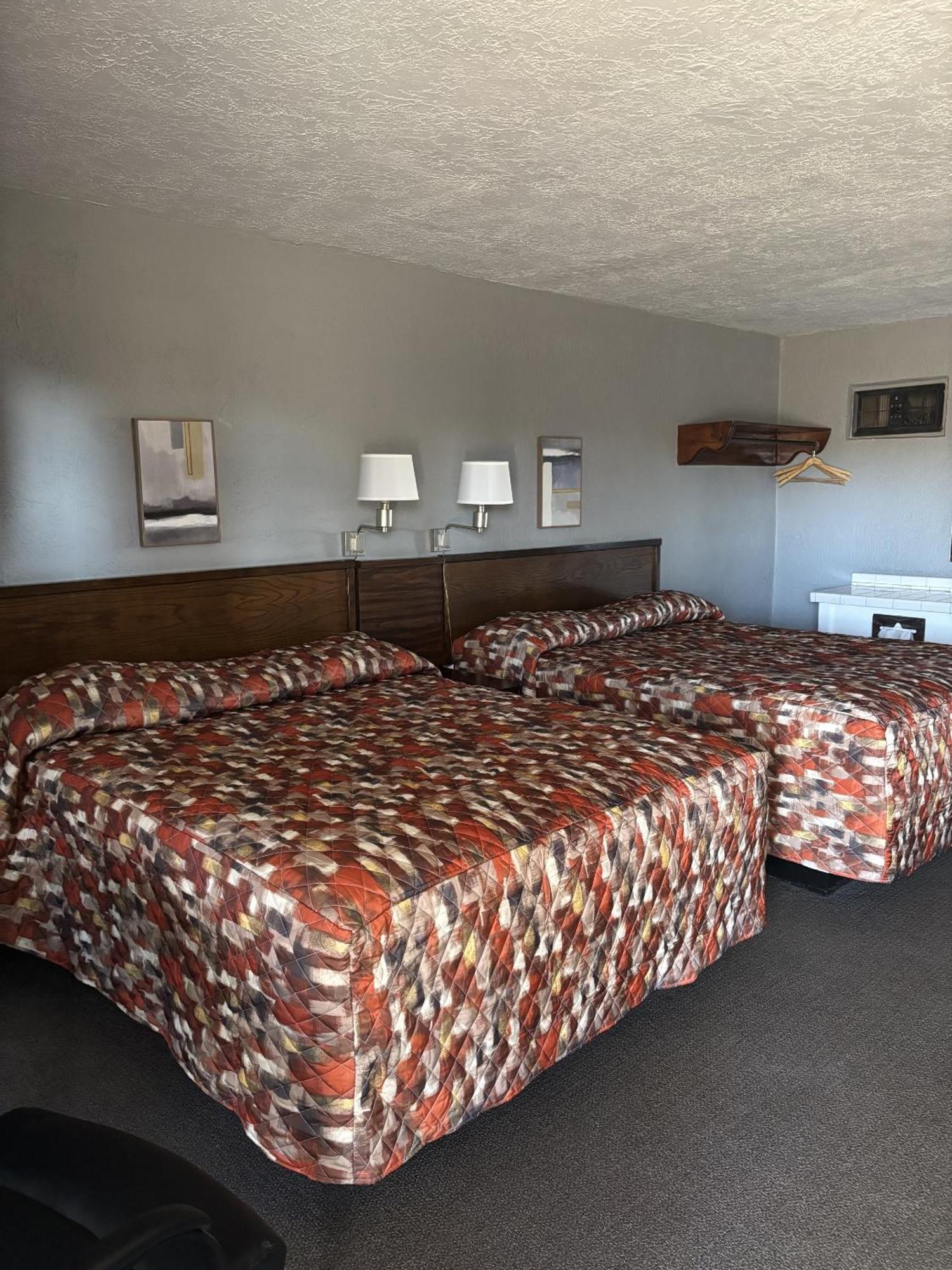 Frontier Motel Cuba